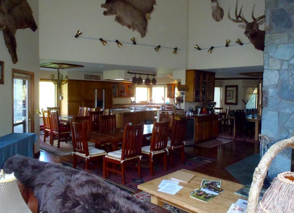 Bar W Guest Ranch Whitefish Exterior foto